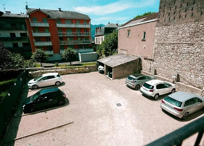 アパート 6 Centre Avec Parking エクスレバン